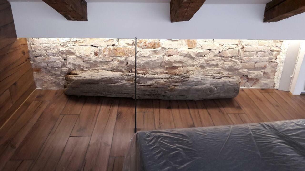 Lukadora Apartment Pula Ngoại thất bức ảnh