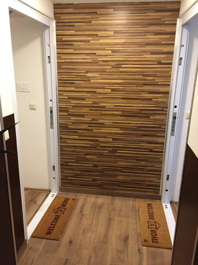 Lukadora Apartment Pula Ngoại thất bức ảnh