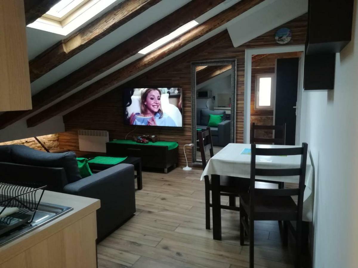 Lukadora Apartment Pula Ngoại thất bức ảnh