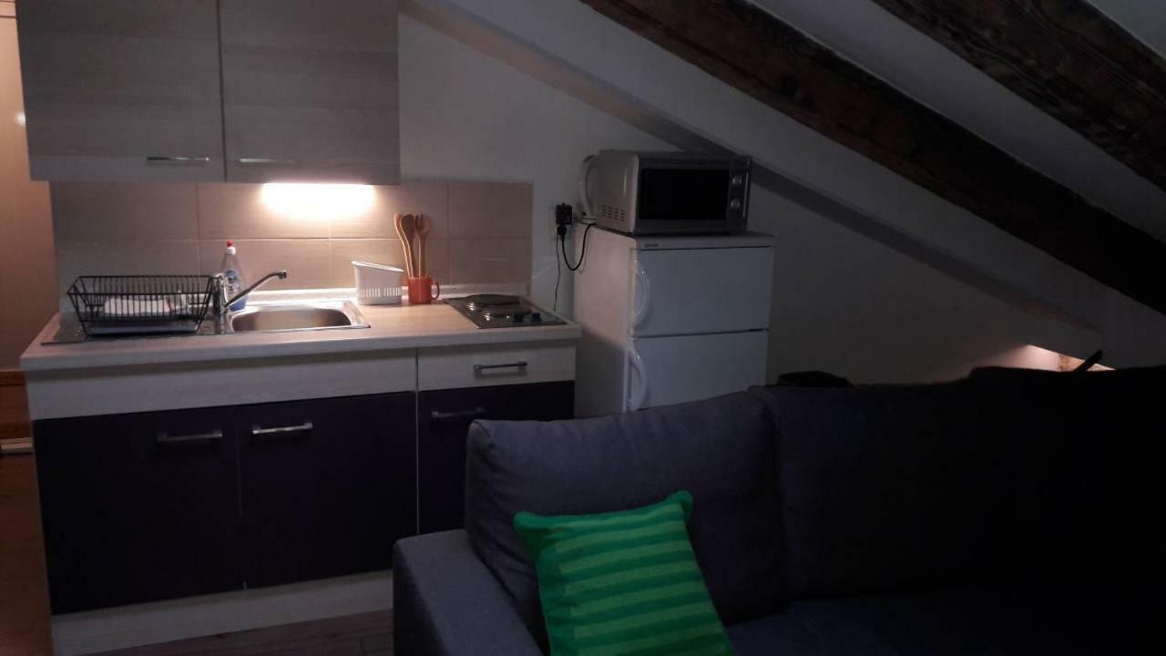 Lukadora Apartment Pula Ngoại thất bức ảnh