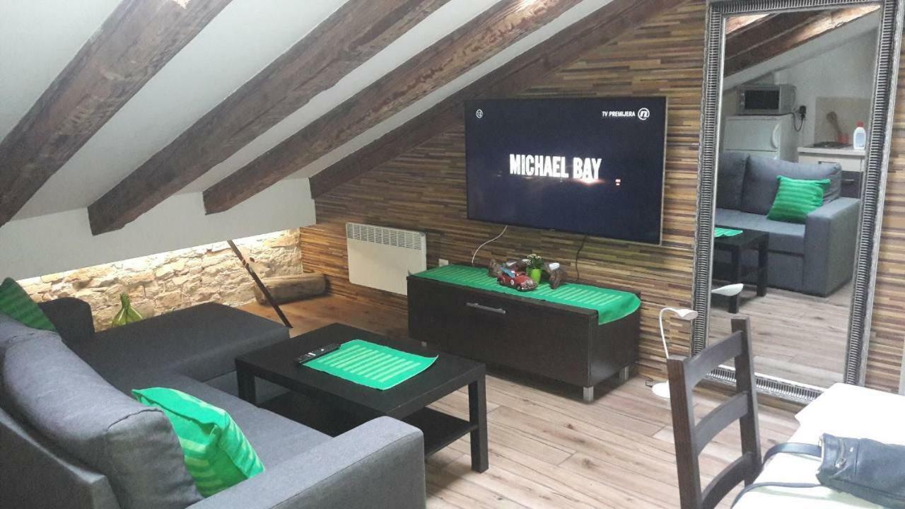 Lukadora Apartment Pula Ngoại thất bức ảnh